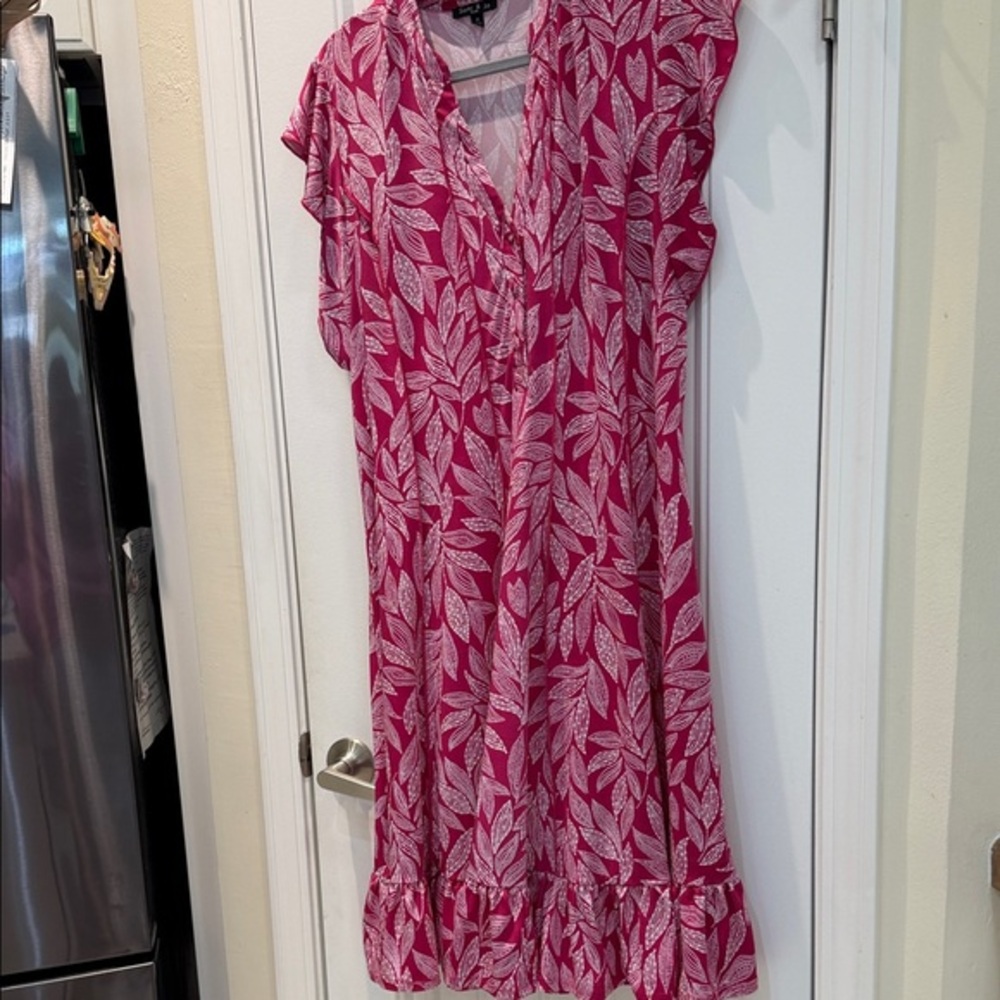 Women's Pink Leaf Print V-Neck Dress 1X 44 chest 41 length 5128‎